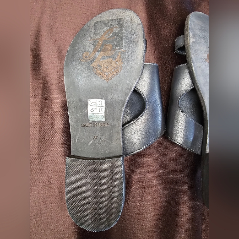 Free People Sant Antoni Slide Sandals Black Size 37 (US 6.5-7) - Picture 6 of 6